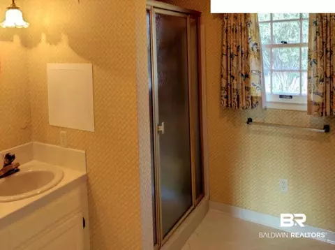 303 E Laurel St, Atmore, AL 36502 photo 18