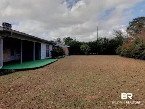 303 E Laurel St, Atmore, AL 36502 photo 21