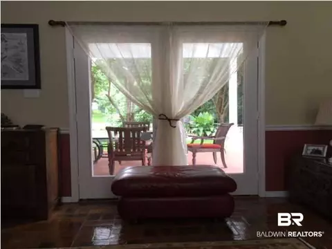 441 W Lakeview Dr, Mobile, AL 36695 photo 8