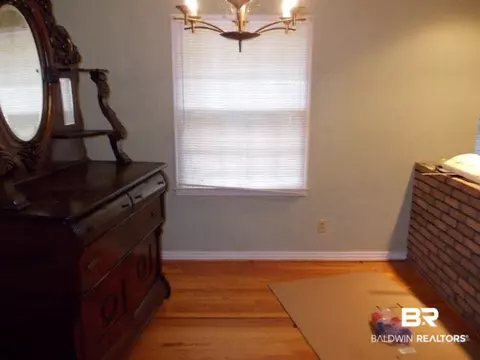 5314 Forest Park Dr, Mobile, AL 36618 photo 4