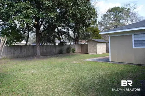 10 Edinborough Ave, Chickasaw, AL 36611 photo 12