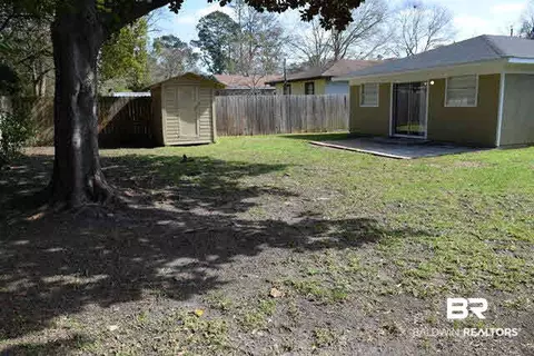 10 Edinborough Ave, Chickasaw, AL 36611 photo 11