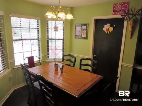 3836 Shelley Dr, Mobile, AL 36693 photo 4