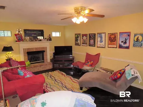 3836 Shelley Dr, Mobile, AL 36693 photo 3