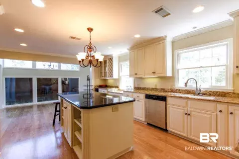 13 Edgefield Rd, Mobile, AL 36608 photo 6