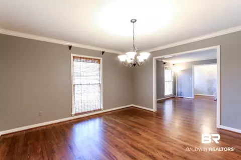 13 Edgefield Rd, Mobile, AL 36608 photo 5