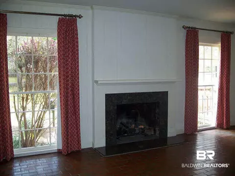 305 Levert St, Mobile, AL 36607 photo 2
