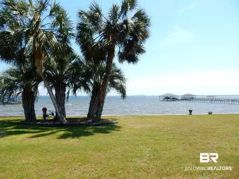 9062 Bayview Dr, Lillian, AL 36549 photo 3