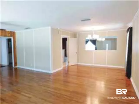 308 2nd St, Chickasaw, AL 36611 photo 3