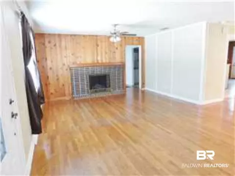 308 2nd St, Chickasaw, AL 36611 photo 2