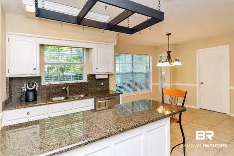 9965 Keystone Ct, Mobile, AL 36608 photo 12