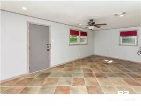 325 Syracuse St, Mobile, AL 36608 photo 5