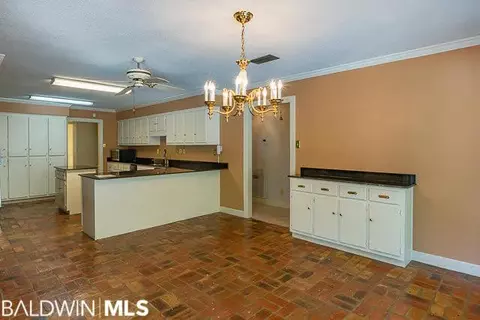 1267 Spring Valley Dr, Mobile, AL 36693 photo 9