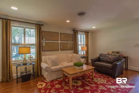 23 Benedict Pl, Mobile, AL 36606 photo 4