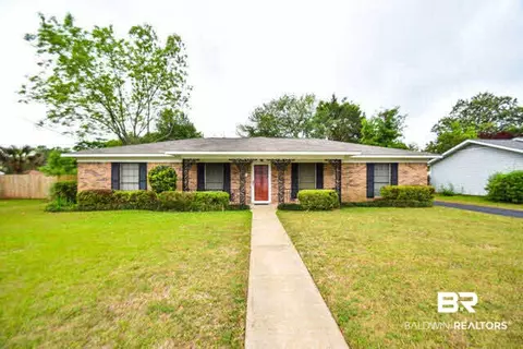 6309 N Christopher Dr, Mobile, AL 36609 photo 1