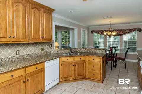 1095 E Wakefield Dr, Mobile, AL 36695 photo 8