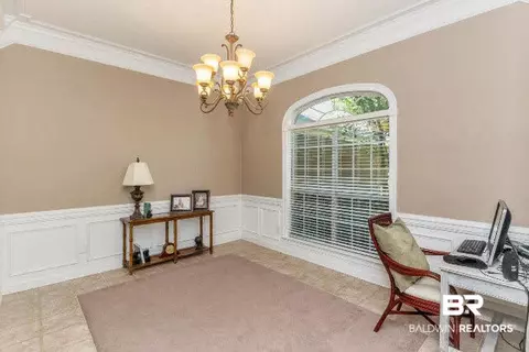 1095 E Wakefield Dr, Mobile, AL 36695 photo 2