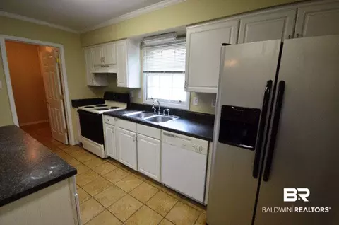 3367 Sherringham Dr, Mobile, AL 36609 photo 9