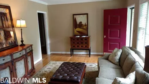 4209 Springview Dr, Mobile, AL 36609 photo 3