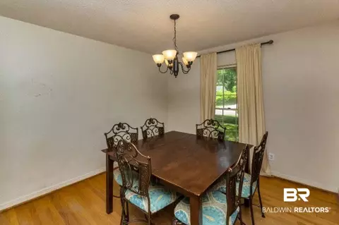 751 E Ashwood Dr, Mobile, AL 36693 photo 12