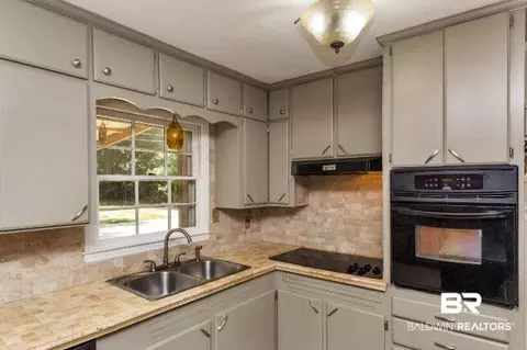 751 E Ashwood Dr, Mobile, AL 36693 photo 15
