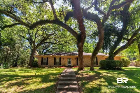 751 E Ashwood Dr, Mobile, AL 36693 photo 1