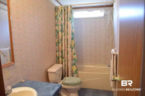 26980 Feely Rd, Elberta, AL 36530 photo 3