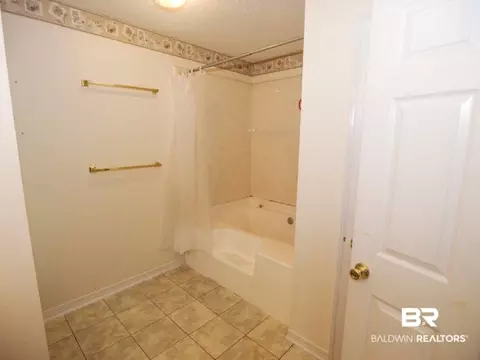 1210 E Smithfield Rd, Mobile, AL 36695 photo 16