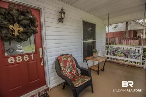 6861 Ching Lynch Rd, Mobile, AL 36618 photo 2