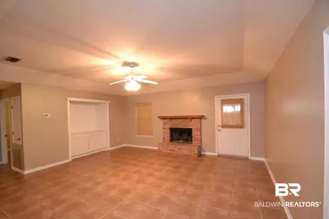 107 Cherry Cir, Daphne, AL 36526 photo 2
