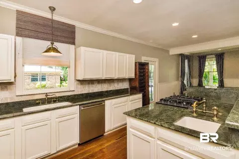 150 Crenshaw St, Mobile, AL 36606 photo 12