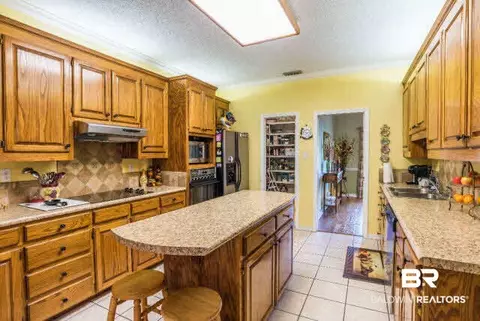 7241 Vickers Ln, Mobile, AL 36695 photo 4