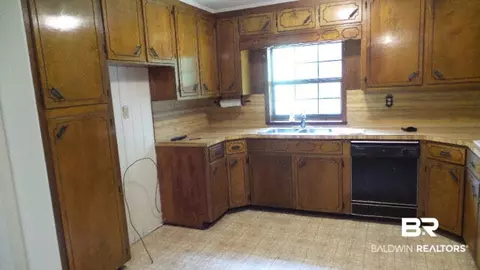360 Cox Rd, Mcdavid, FL 32568 photo 12