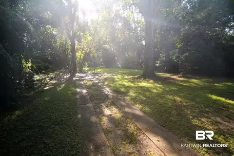 727 Jemison St, Mobile, AL 36606 photo 3