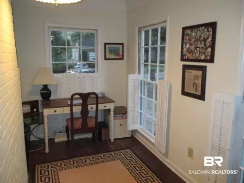 105 Florence Pl, Mobile, AL 36607 photo 3