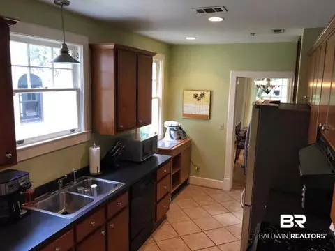105 Florence Pl, Mobile, AL 36607 photo 6