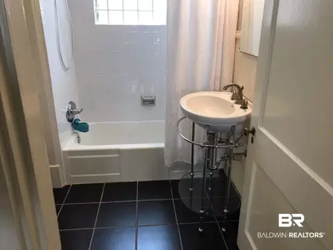105 Florence Pl, Mobile, AL 36607 photo 13