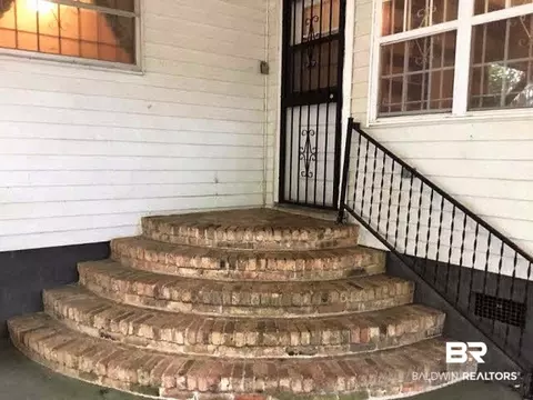 1806 Dauphin St, Mobile, AL 36606 photo 2