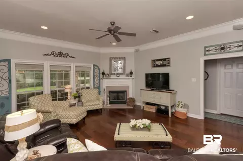 1215 Wakefield Dr, Mobile, AL 36695 photo 5