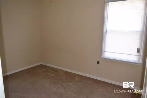 512 Holiday Ave, Chickasaw, AL 36611 photo 7