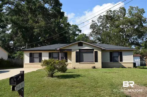 512 Holiday Ave, Chickasaw, AL 36611 photo 1