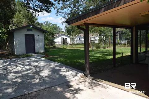 512 Holiday Ave, Chickasaw, AL 36611 photo 16