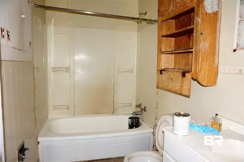 115 4th Ave, Chickasaw, AL 36611 photo 4