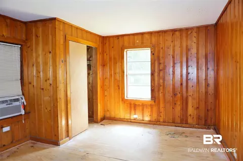 115 4th Ave, Chickasaw, AL 36611 photo 2