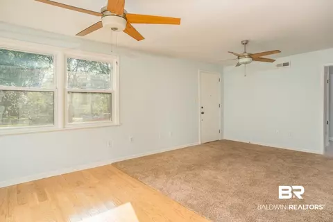 405 Thornton Pl, Mobile, AL 36609 photo 4