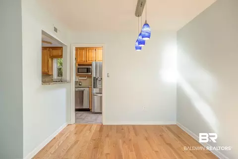 405 Thornton Pl, Mobile, AL 36609 photo 5