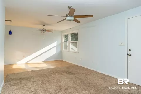 405 Thornton Pl, Mobile, AL 36609 photo 3