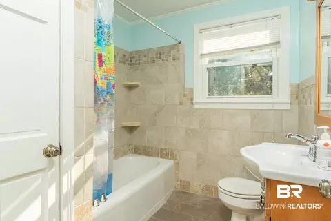 405 Thornton Pl, Mobile, AL 36609 photo 9