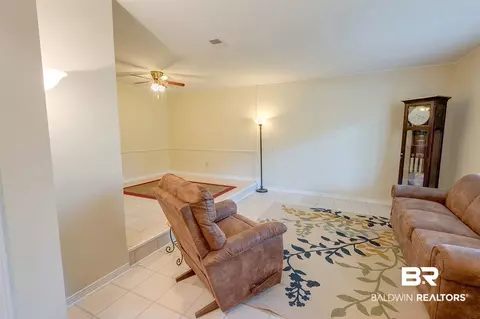570 Stuart St, Daphne, AL 36526 photo 5
