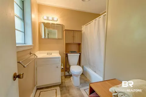 570 Stuart St, Daphne, AL 36526 photo 17